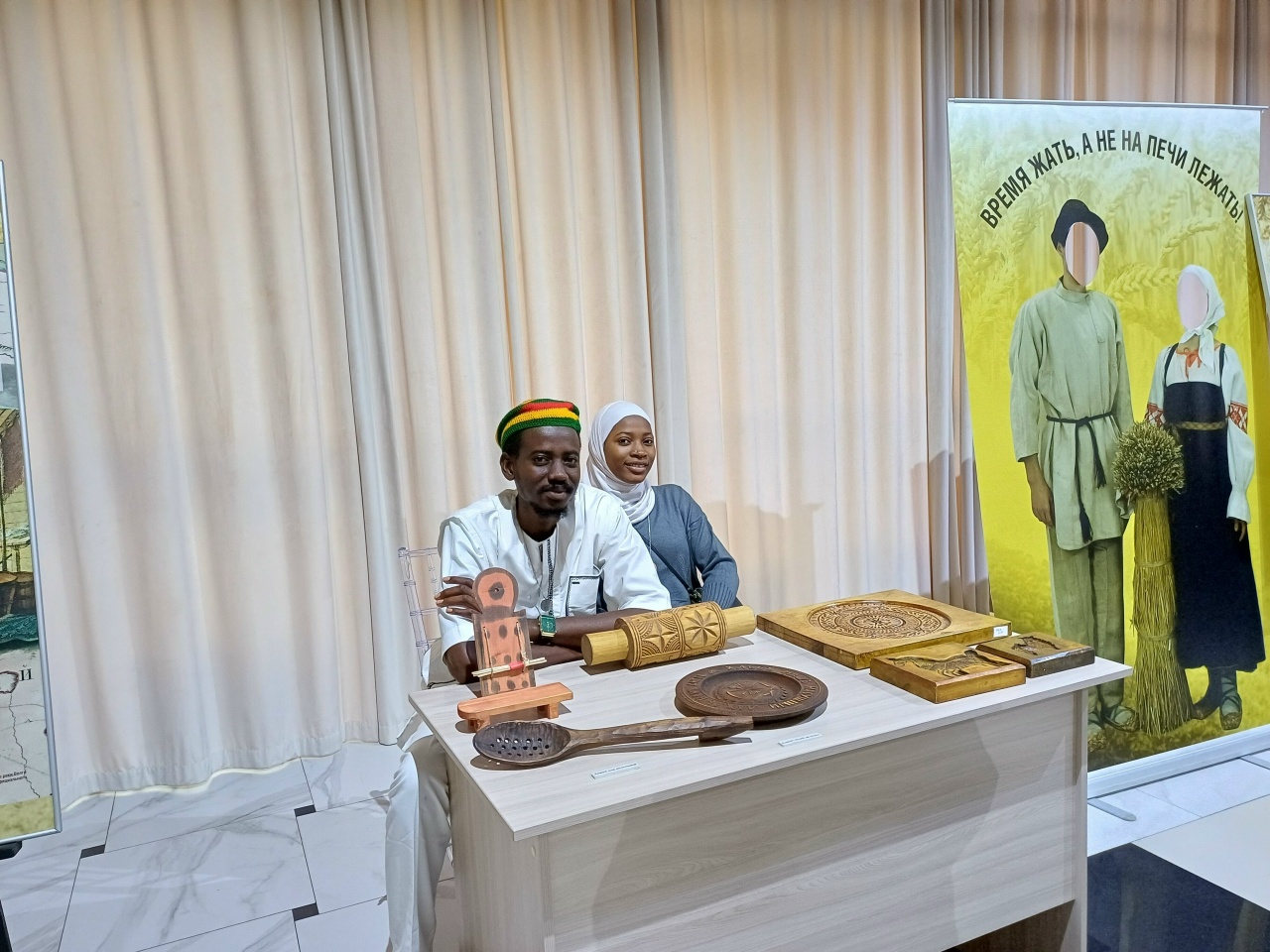 Иностранным студентам рассказали о саратовских хлеборобах